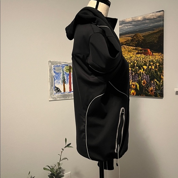 Sugoi Performance Reflective Jacket - Picture 12 of 16